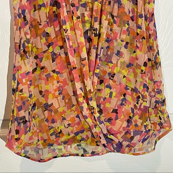 Trina Turk Rare Colorful Abstract Print Sleeveless Wrap-Front Sheer Blouse Top - Picture 4 of 13